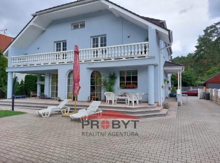 1 | Prodej - dům/vila, 510 m²