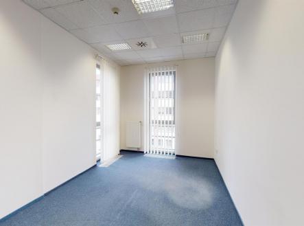 Pronájem - kanceláře, 235 m²