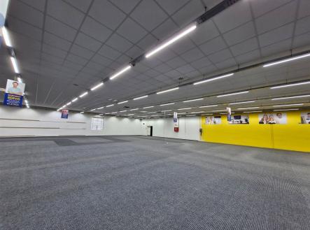 . | Pronájem - obchodní prostor, 1 291 m²