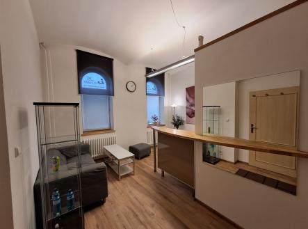 . | Pronájem - obchodní prostor, 35 m²