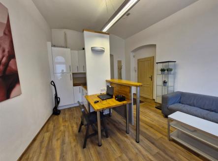 . | Pronájem - jiné, 35 m²