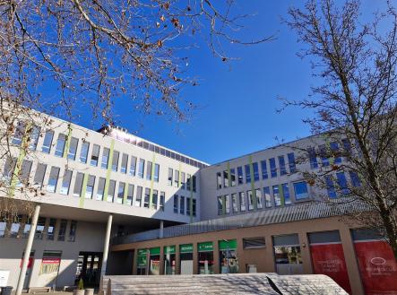 . | Pronájem - kanceláře, 272 m²