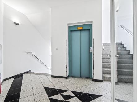 3 | Pronájem - kanceláře, 18 m²