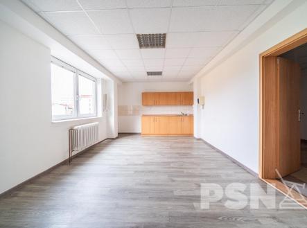 Kanceláře různých velikostí v Hradci Králové s parkováním | Pronájem - kanceláře, 20 m²