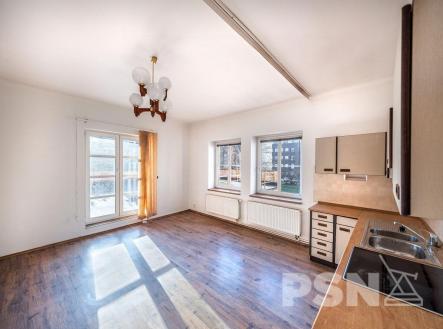 2 | Prodej - kanceláře, 220 m²