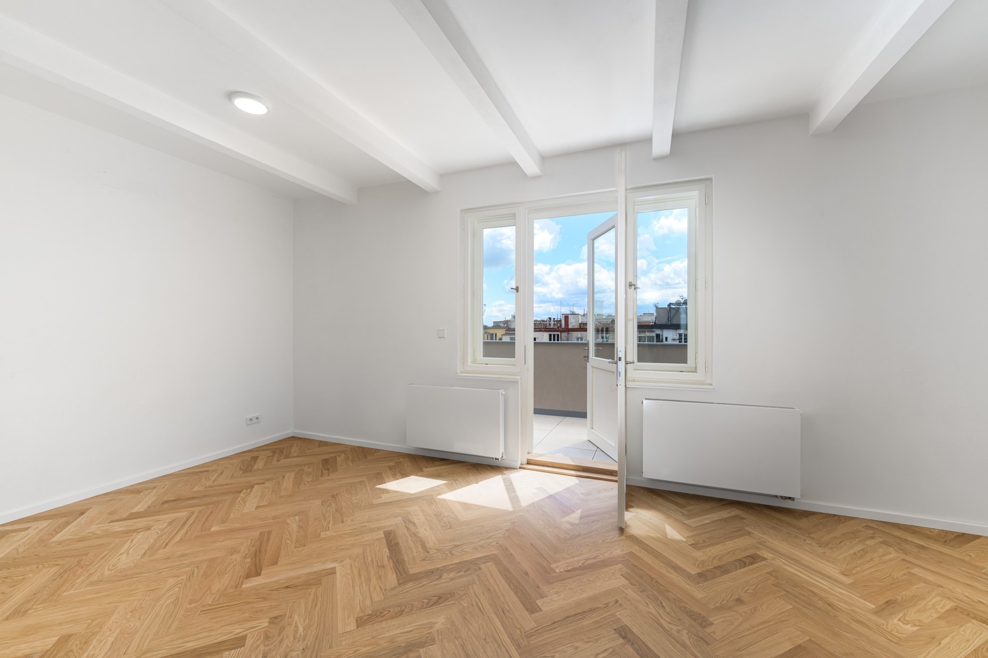 Elegantní byt 3+kk na Vinohradech 