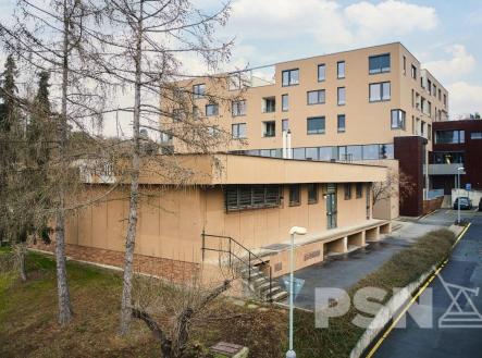 3 | Prodej - obchodní prostor, 451 m²