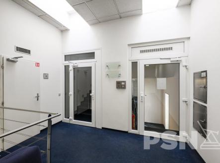 Praktické kanceláře na Žižkově | Pronájem - kanceláře, 15 m²