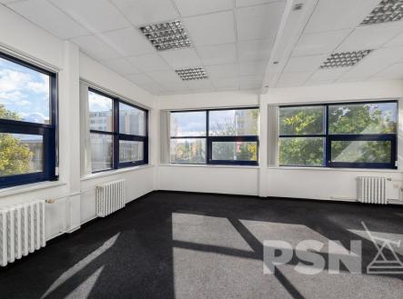 Praktické kanceláře na Žižkově | Pronájem - kanceláře, 30 m²