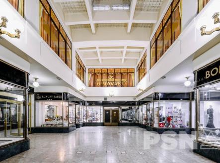 Obchodní prostory v pasáži v domě U Nováků | Pronájem - obchodní prostor, 15 m²