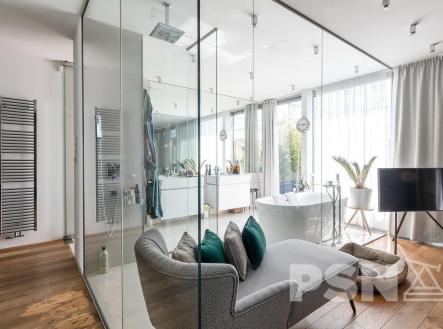 Mezonetový byt se střesní terasou | Pronájem bytu, 4+kk, 260 m²