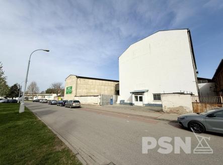 Komerční hala - Komárovské nábřeží Brno | Pronájem - komerční objekt, sklad, 678 m²