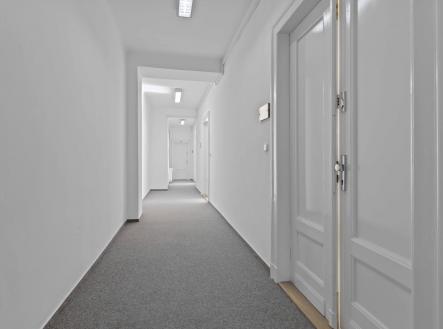 3 | Pronájem - kanceláře, 112 m²