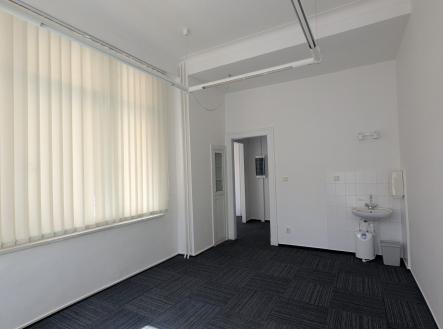 3 | Pronájem - kanceláře, 17 m²