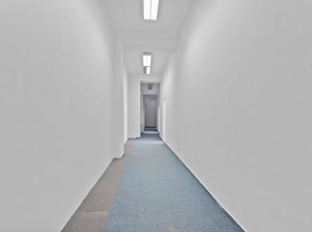 4 | Pronájem - kanceláře, 30 m²