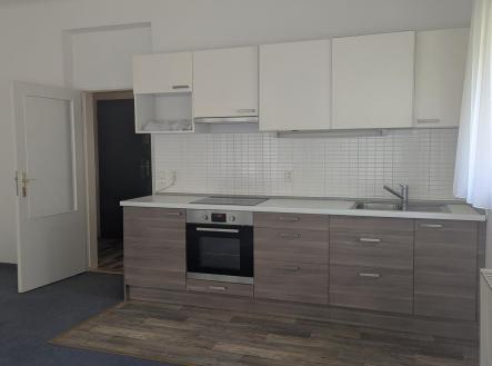 4 | Pronájem bytu, 2+kk, 43 m²