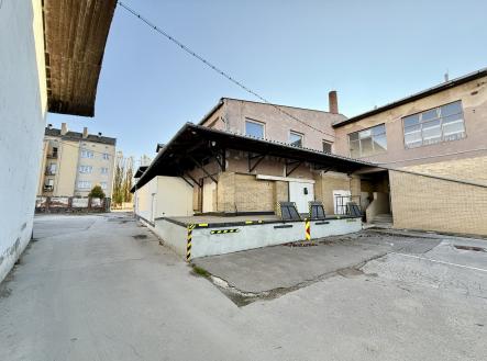 KOMMA(4) | Pronájem - komerční objekt, sklad, 34 m²