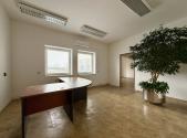 Pronájem - kanceláře, 58 m²
