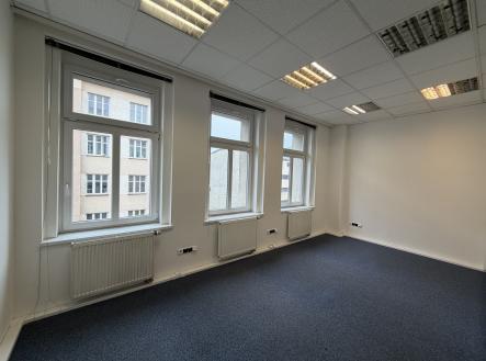 3 | Pronájem - kanceláře, 209 m²