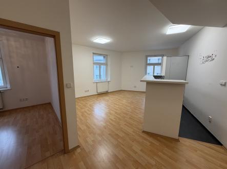3 | Pronájem - kanceláře, 68 m²