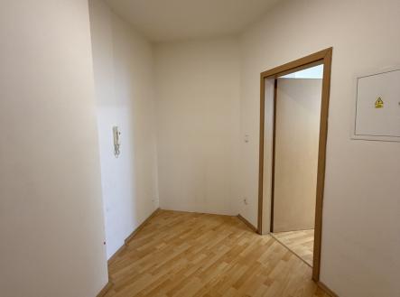 4 | Pronájem - kanceláře, 68 m²