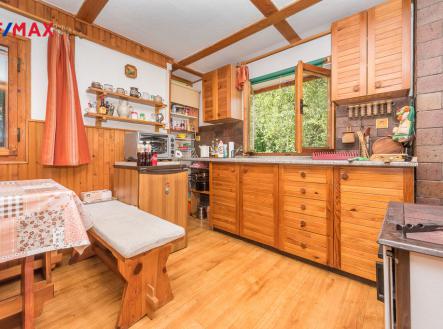 Obývací pokoj s kuchyní | Prodej - chata/rekreační objekt, 50 m²