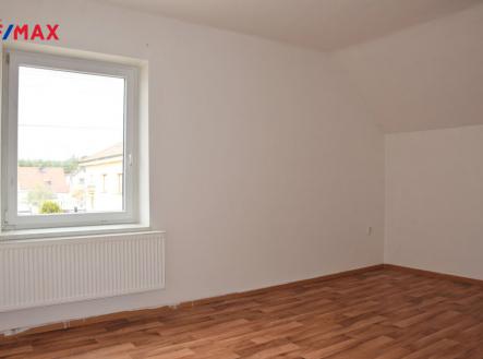 Pokoj č. 1 | Pronájem bytu, 3+1, 76 m²