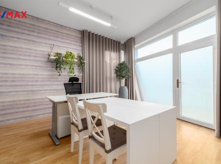 18.jpg | Prodej - kanceláře, 65 m²