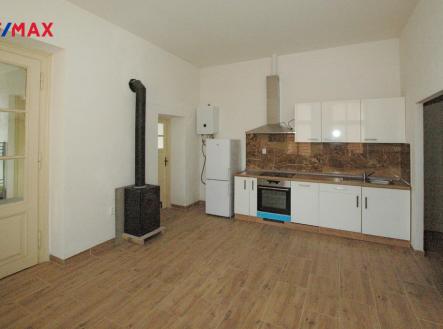 3-kuchyne-1-2.jpg | Prodej - obchodní prostor, 499 m²