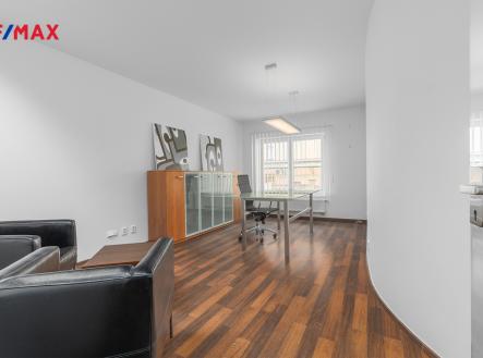 16.jpg | Pronájem - kanceláře, 46 m²