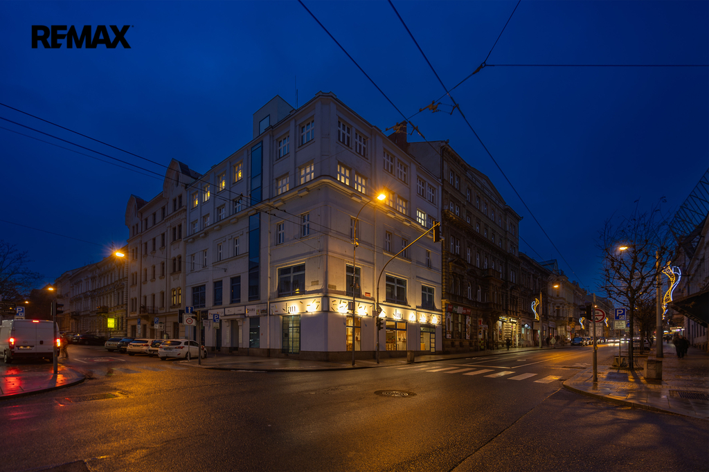 r6pf8183.jpg