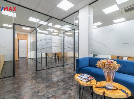 13.jpg | Pronájem - kanceláře, 81 m²