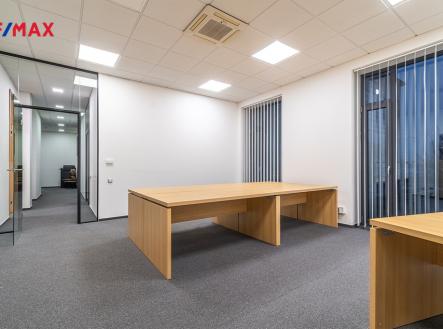 32.jpg | Pronájem - kanceláře, 81 m²