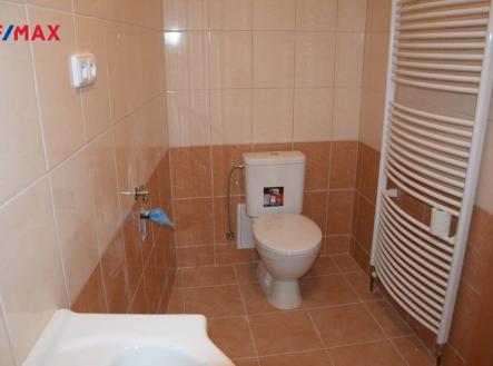 img_18b5b25338.jpg | Pronájem bytu, 1+kk, 35 m²