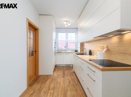 Kuchyňská linka | Prodej bytu, 3+1, 60 m²