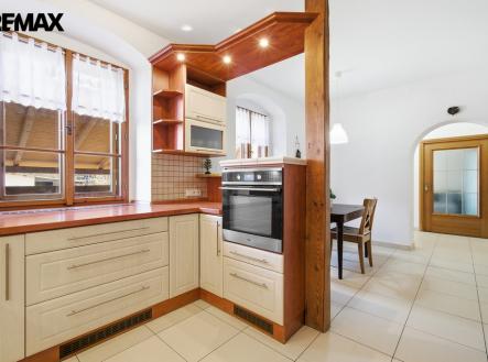 9.jpg | Prodej - dům/vila, 298 m²