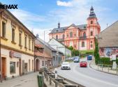 Prodej - nájemní dům, 335 m²
