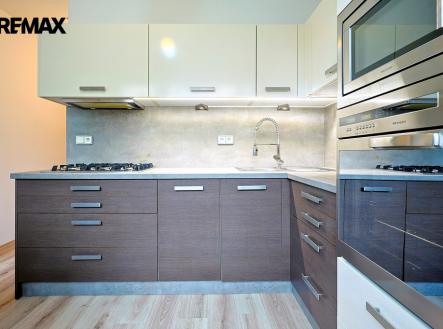 r6pf7353.jpg | Pronájem bytu, 2+1, 62 m²