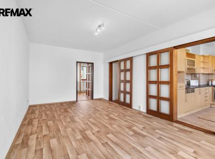 Byt 4+1 v Blatné – obývací pokoj | Prodej bytu, 4+1, 74 m²