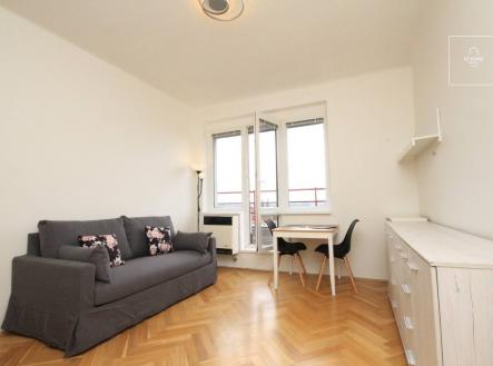 Pronájem bytu, 1+kk, 28 m² obrázek
