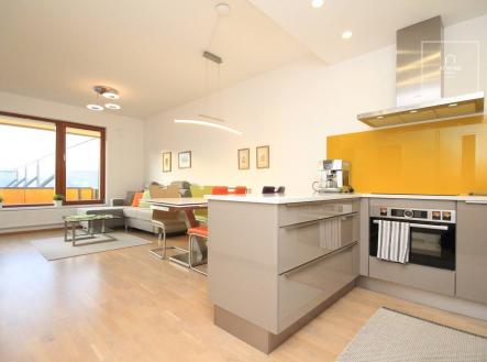 Bez popisku | Prodej bytu, 3+kk, 77 m²