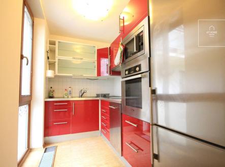 Bez popisku | Pronájem bytu, 1+kk, 48 m²