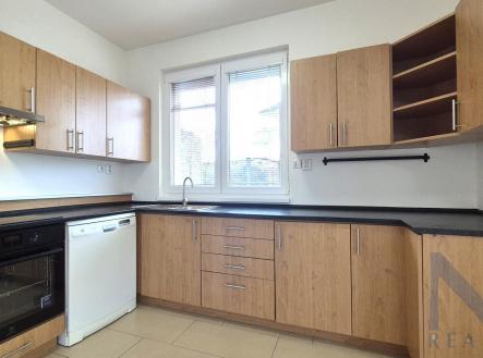 20260316_103100.jpg | Pronájem bytu, 2+kk, 173,8 m²