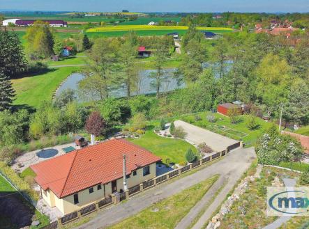 Bez popisku | Prodej - dům/vila, 112 m²
