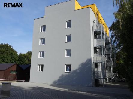 img_fb16ad533f.jpg | Prodej - kanceláře, 72 m²