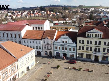 2.jpg | Prodej - nájemní dům, 490 m²