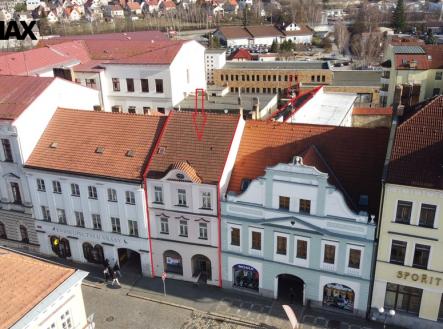 1.jpg | Prodej - nájemní dům, 490 m²