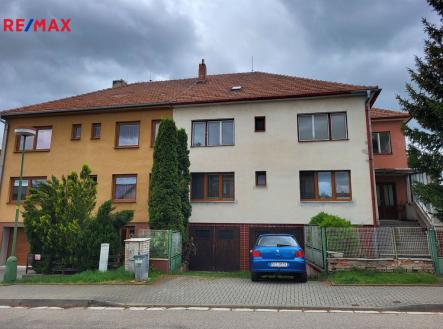 Pohled z ulice | Prodej - dům/vila, 195 m²