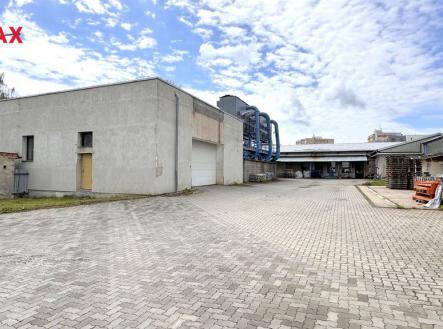 Pronájem - výrobní prostor, 900 m²