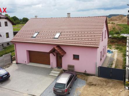 Prodej - dům/vila, 215 m²